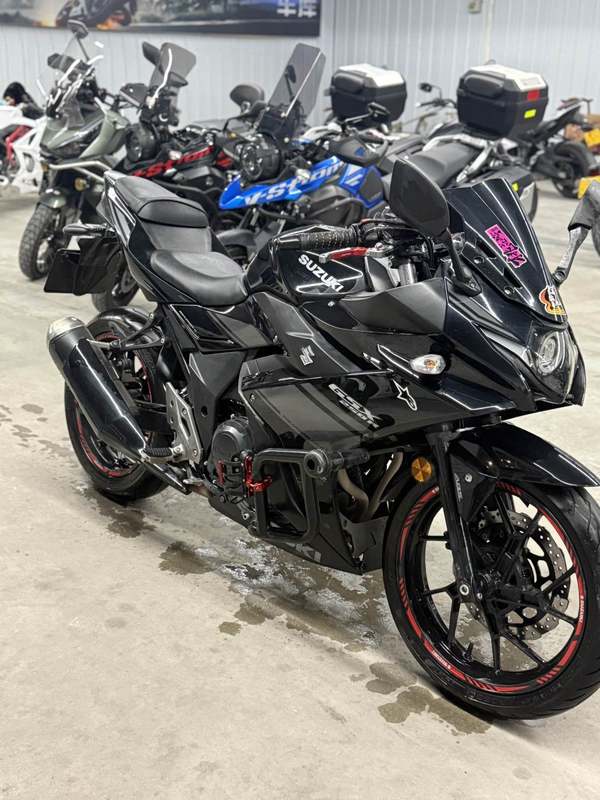 二手豪爵铃木GSX250R