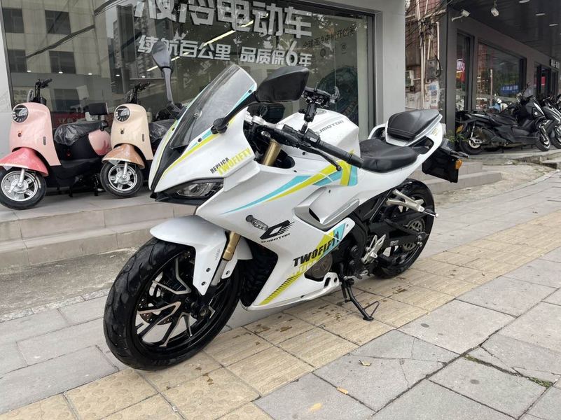 二手QJMOTOR赛250