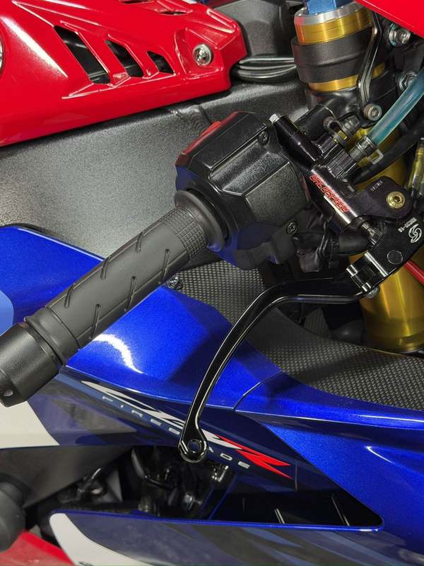 二手本田CBR 1000 RR-R