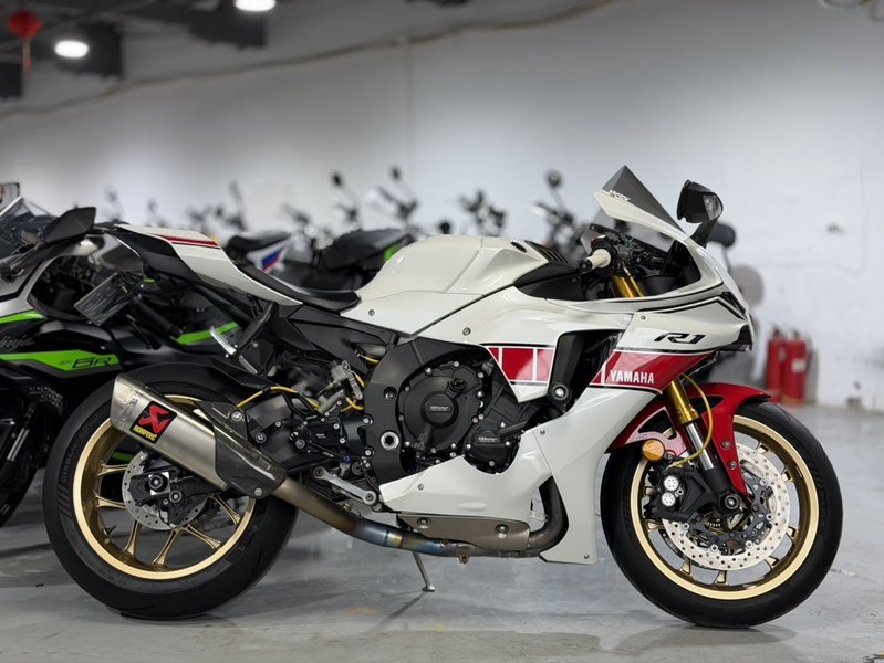 二手雅马哈YZF-R1