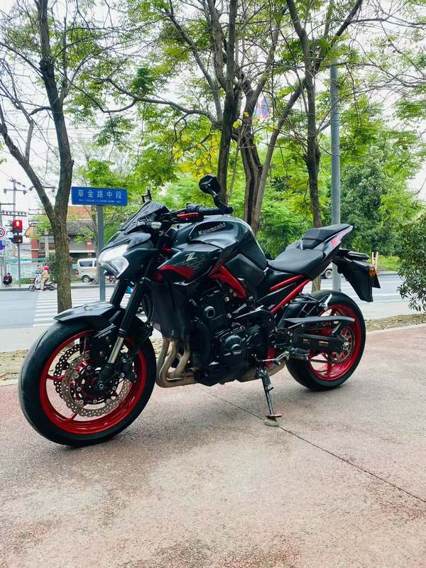 二手川崎Z900