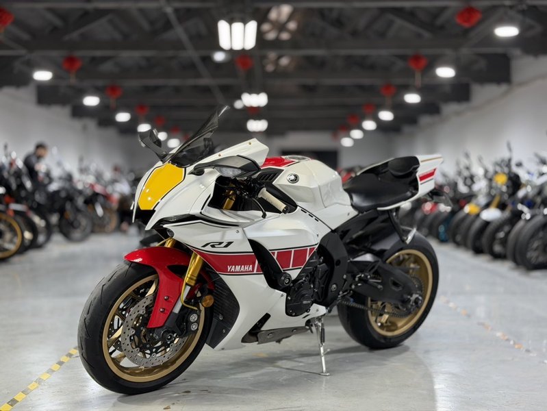 二手雅马哈YZF-R1