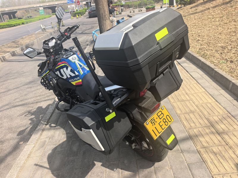 二手豪爵铃木DL250