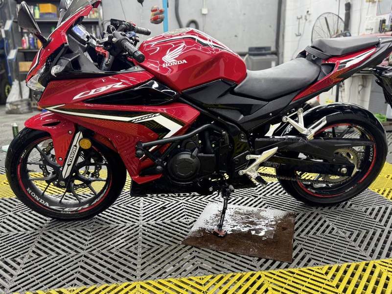 二手本田CBR400R