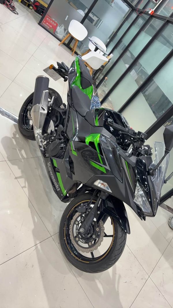 二手川崎Ninja 400