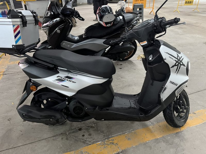 二手建设雅马哈旭鹰125
