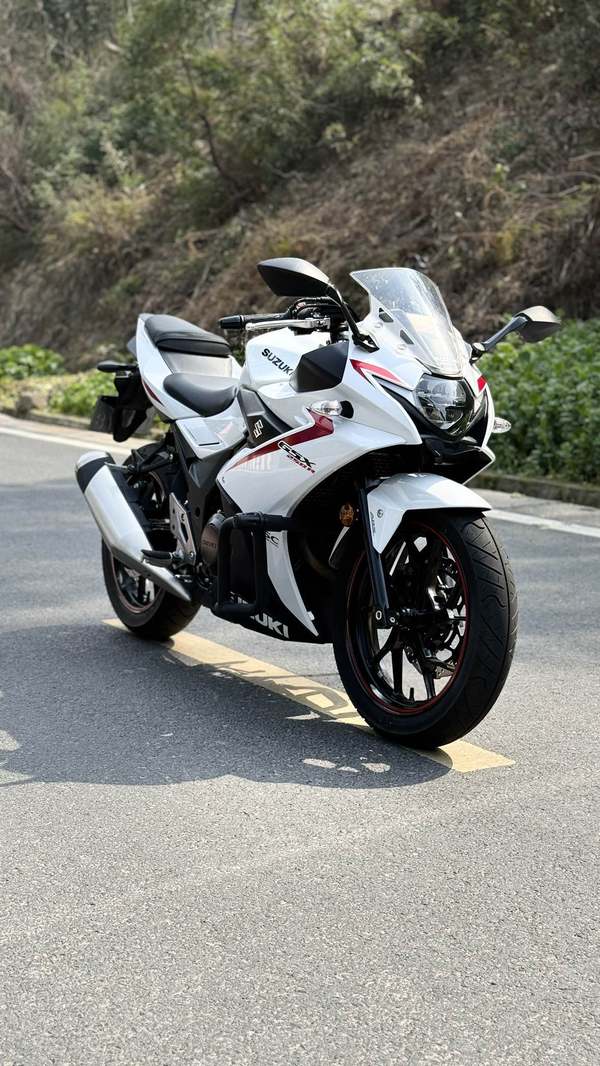 二手豪爵铃木GSX250R