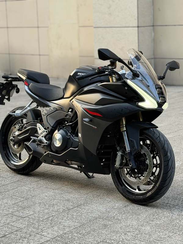 二手贝纳利龙卷风 Tornado 552R