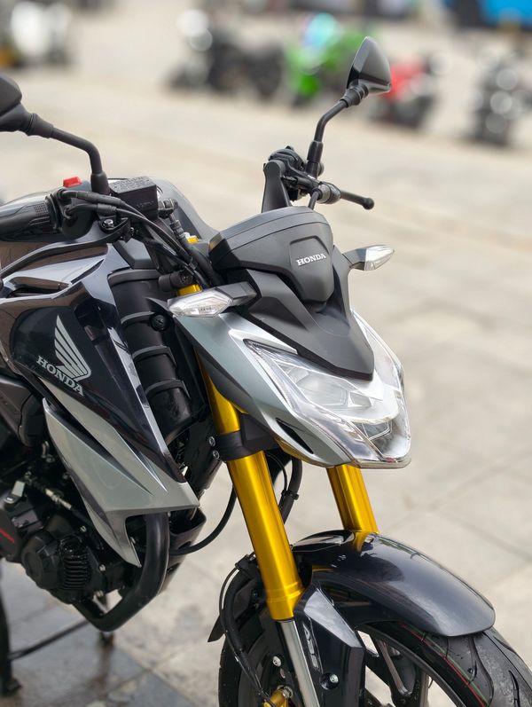 二手五羊本田CB190R 暴锋眼