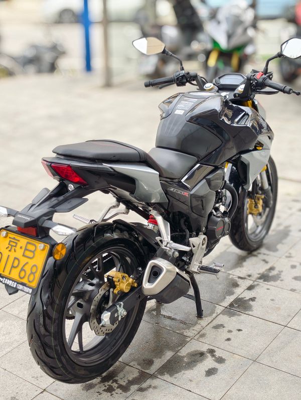 二手五羊本田CB190R 暴锋眼