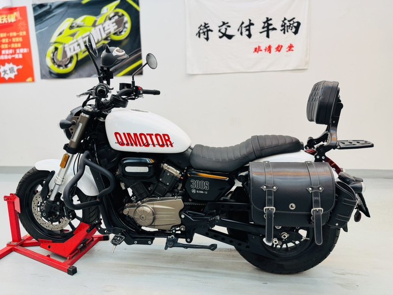 二手QJMOTOR闪300