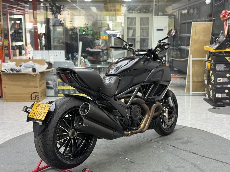 二手杜卡迪Diavel Titanium