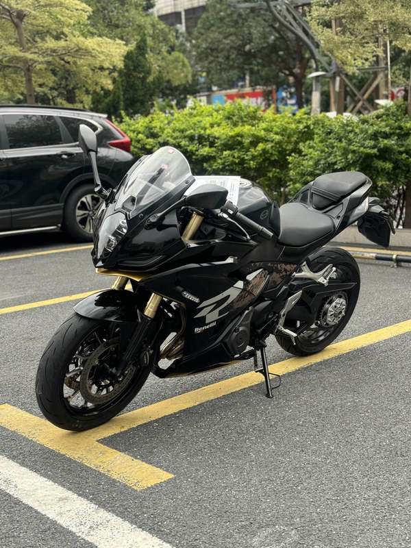 二手贝纳利龙卷风 Tornado 402R