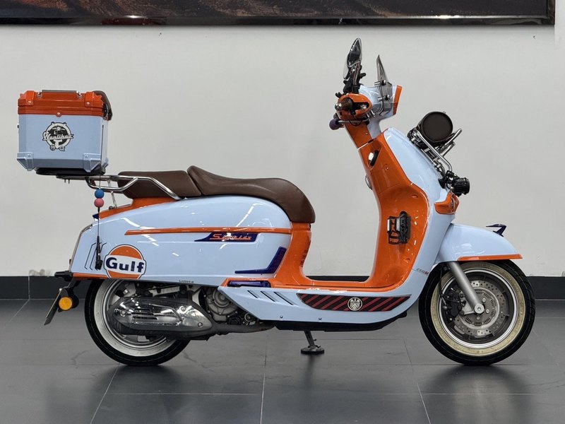 二手维多利亚Sixties 250Si