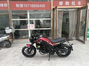 二手贝纳利幼狮 Leoncino 250