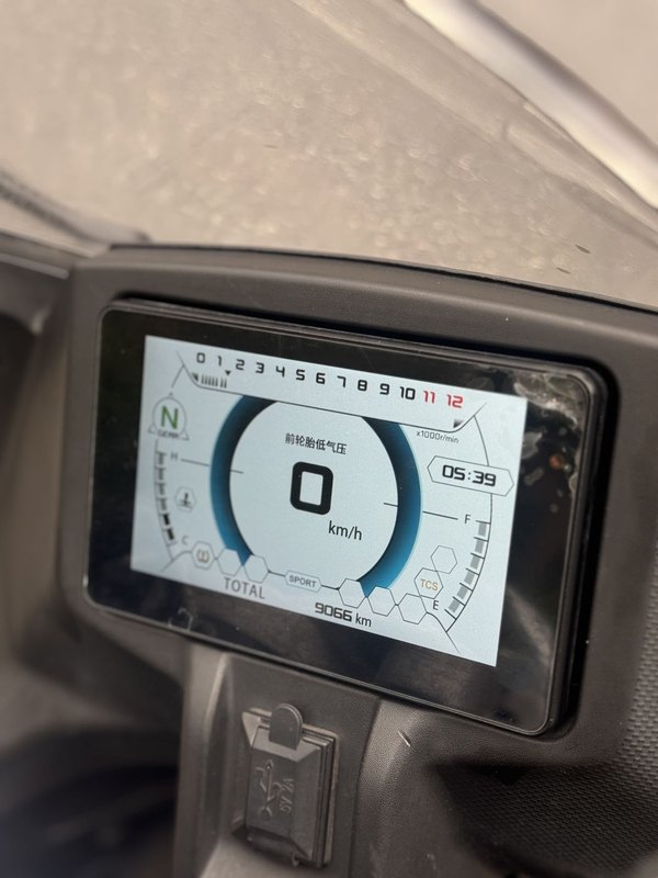 二手贝纳利龙卷风 Tornado 402R