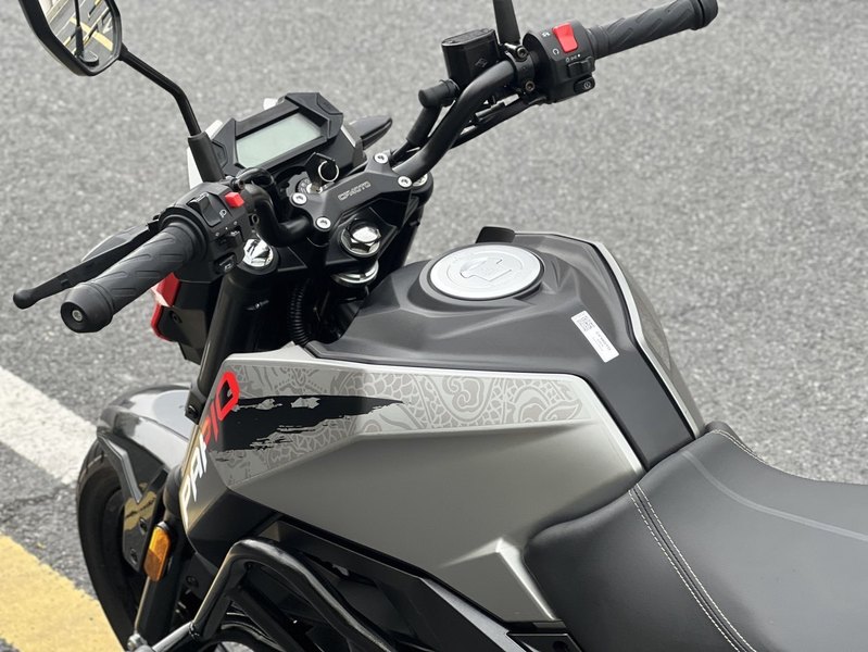 二手春风ST狒狒