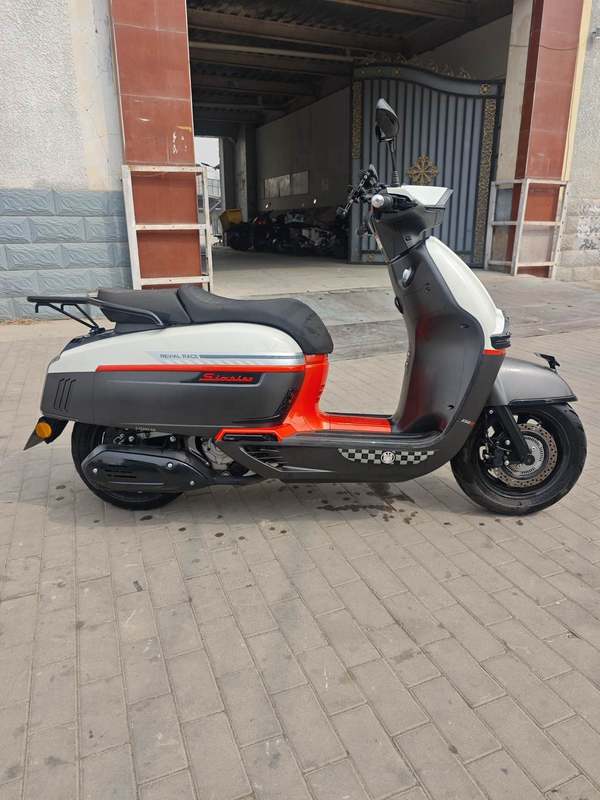 二手维多利亚Sixties 250Si