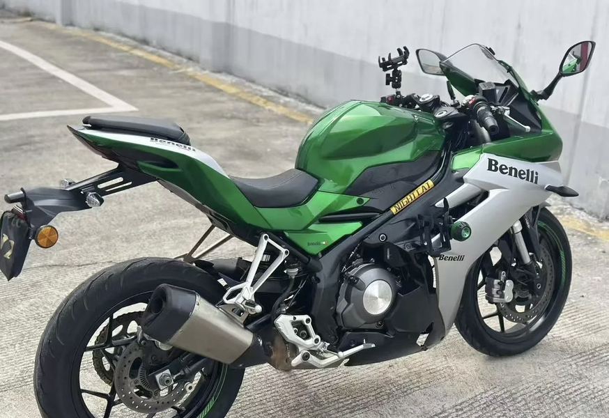 二手贝纳利龙卷风 Tornado 252R