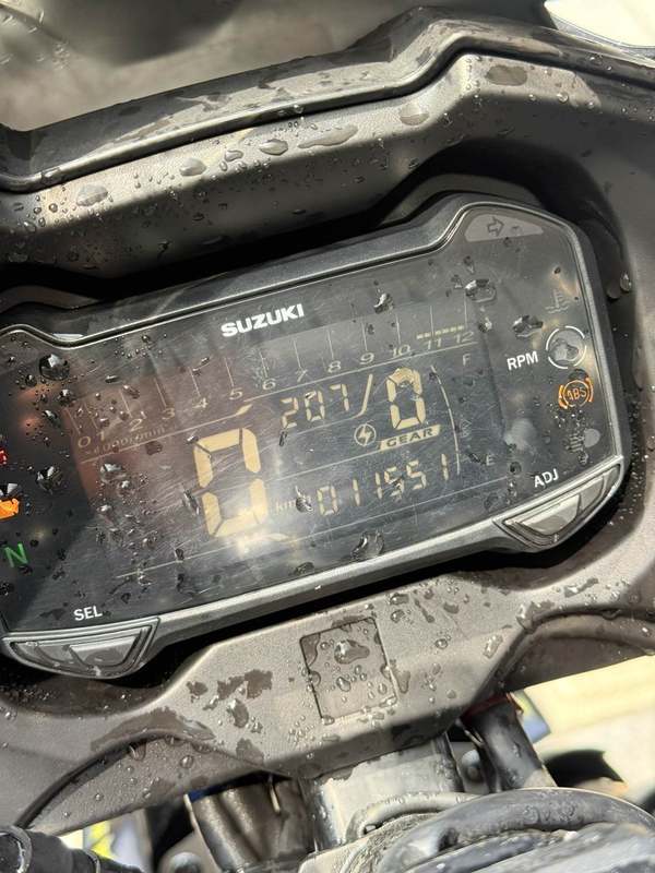 二手豪爵铃木GSX250R