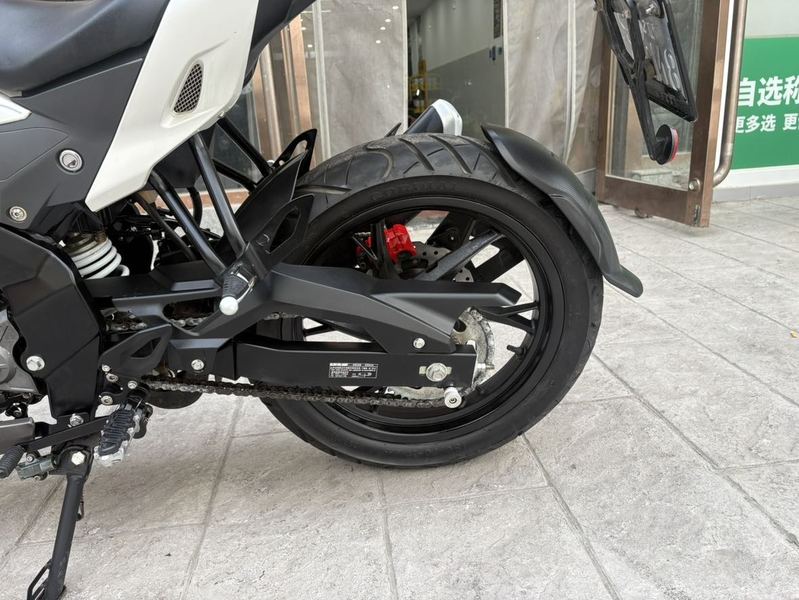 二手贝纳利小迅龙 BN150S