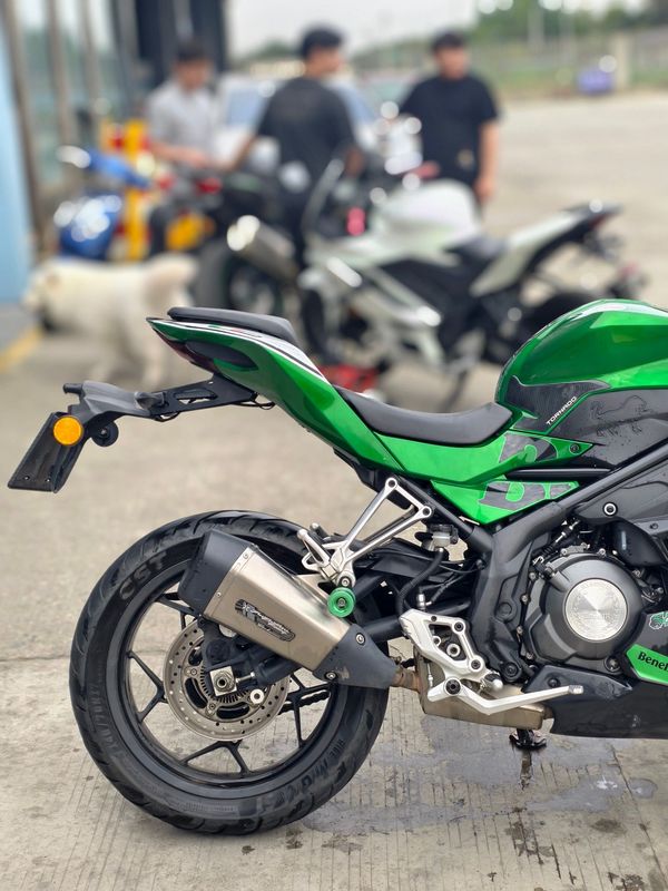 二手贝纳利龙卷风 Tornado 252R