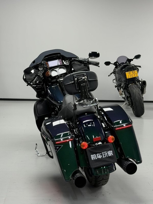 二手哈雷戴维森公路滑翔 Road Glide