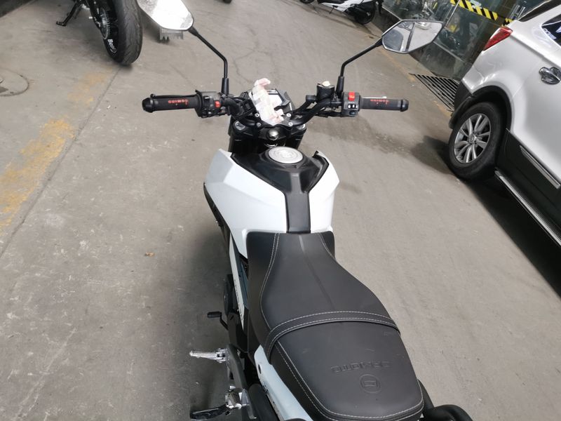 二手春风ST狒狒