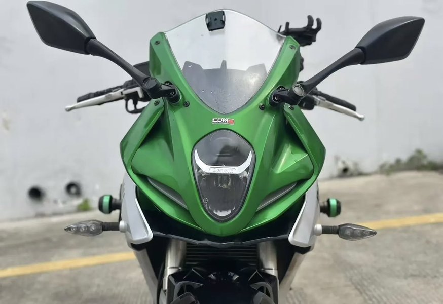 二手贝纳利龙卷风 Tornado 252R