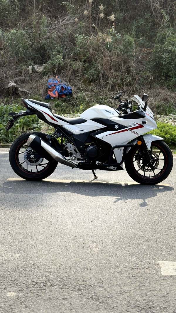 二手豪爵铃木GSX250R