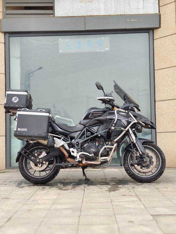 二手贝纳利TRK552