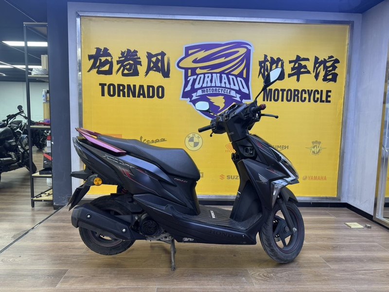 二手新大洲本田裂行 RX125Fi