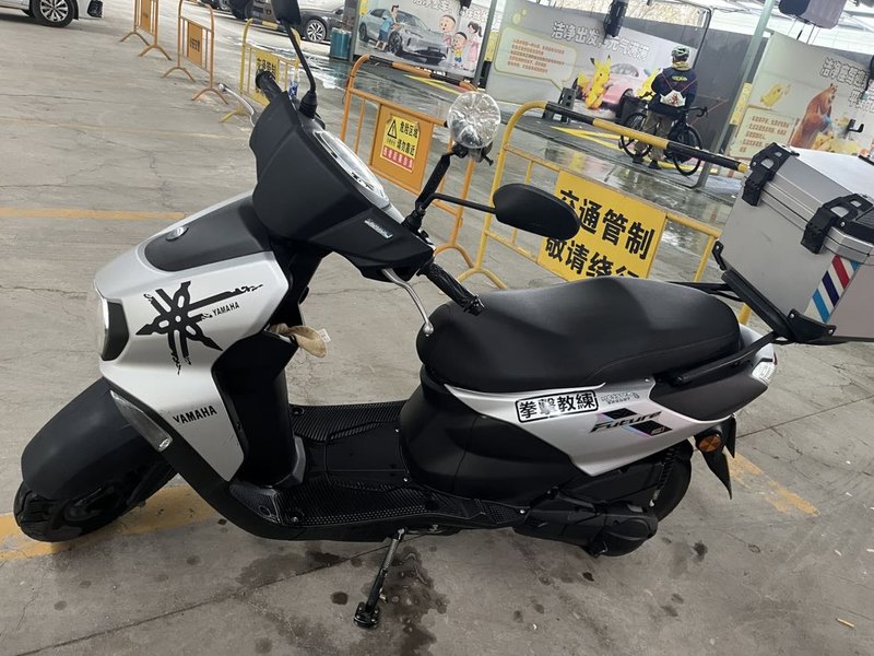 二手建设雅马哈旭鹰125