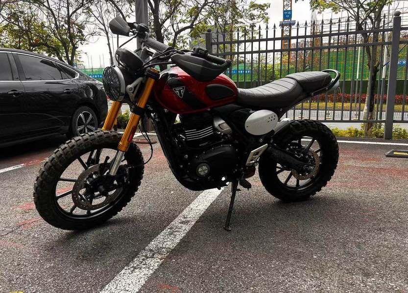 二手凯旋Scrambler 400 X