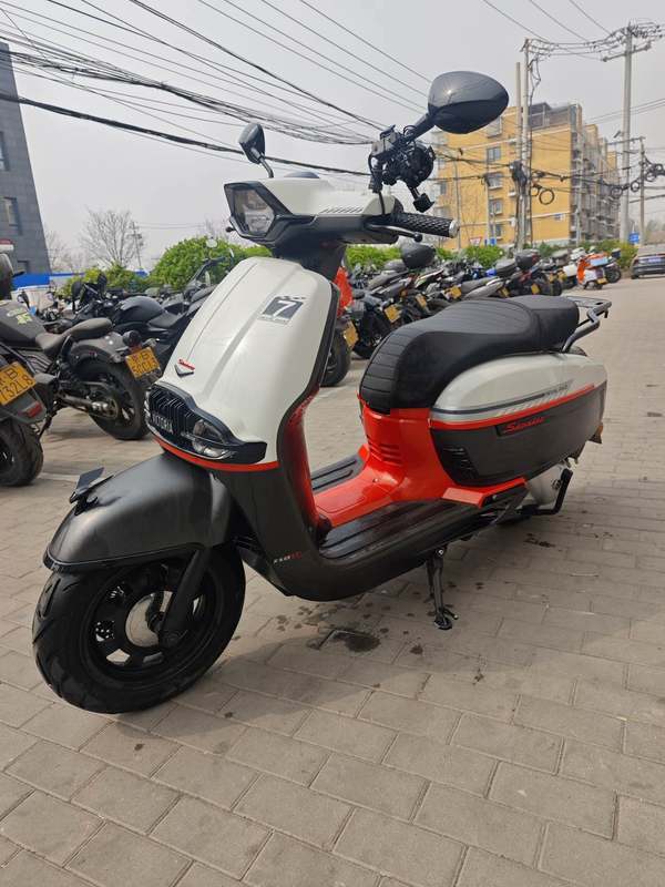 二手维多利亚Sixties 250Si