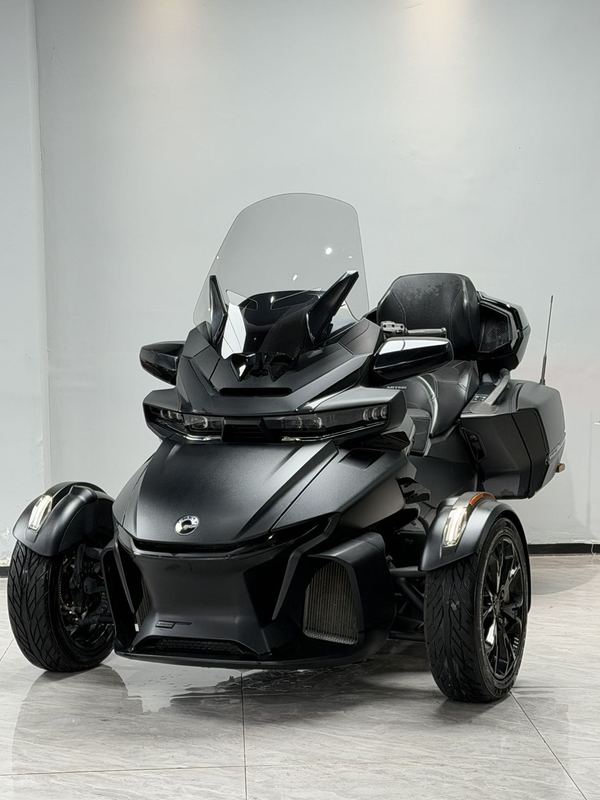 二手庞巴迪Spyder RT