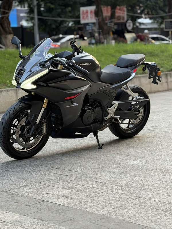 二手贝纳利龙卷风 Tornado 552R