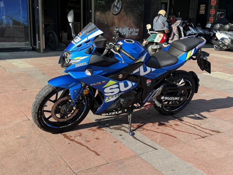 二手豪爵铃木GSX250R