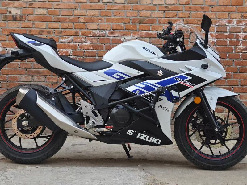 二手豪爵铃木GSX250R