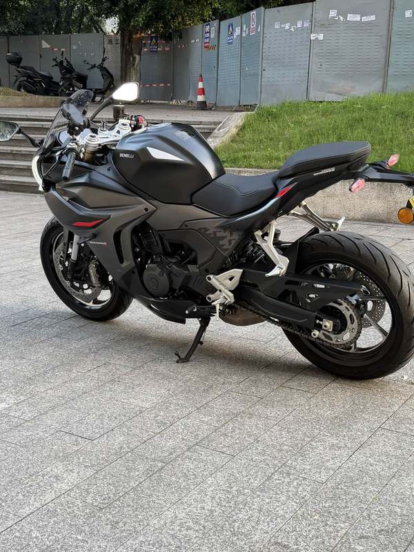 二手贝纳利龙卷风 Tornado 552R