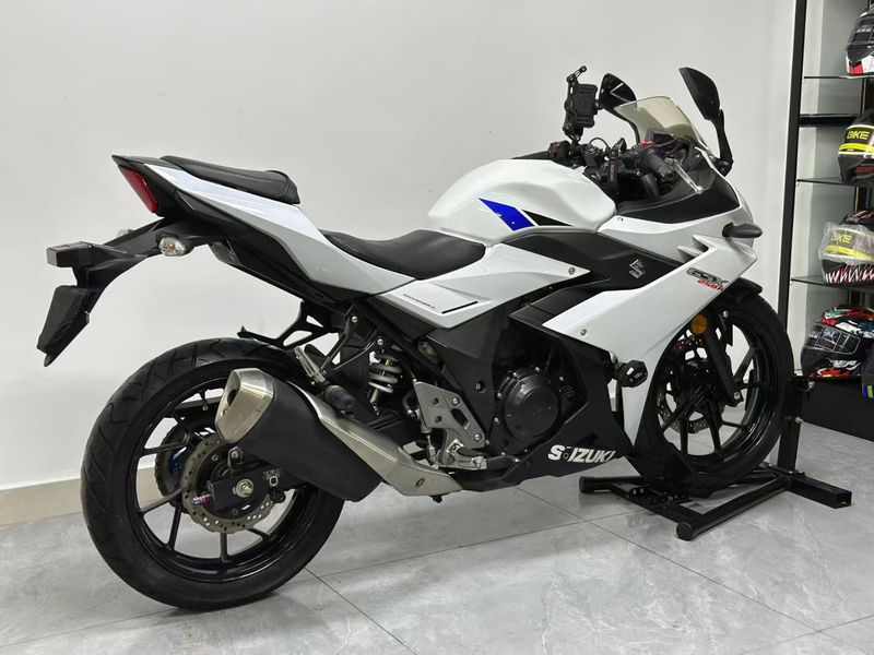二手豪爵铃木GSX250R