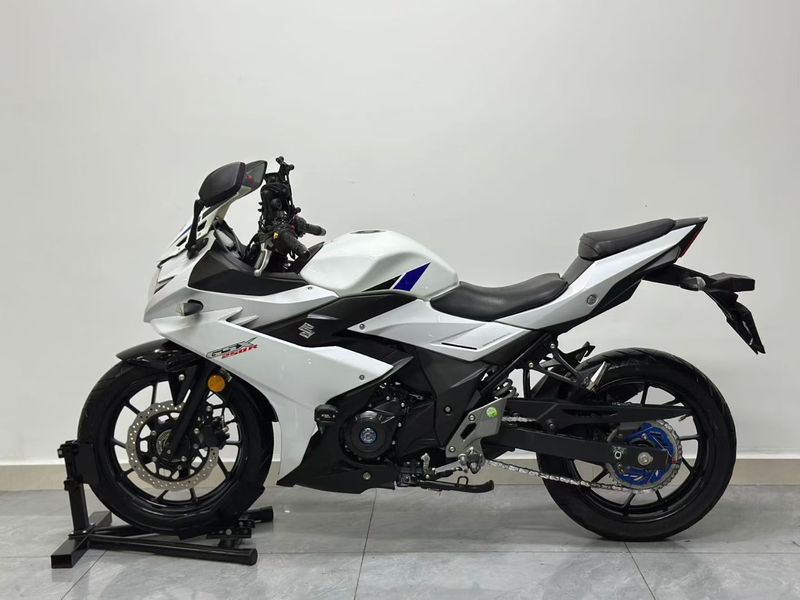 二手豪爵铃木GSX250R