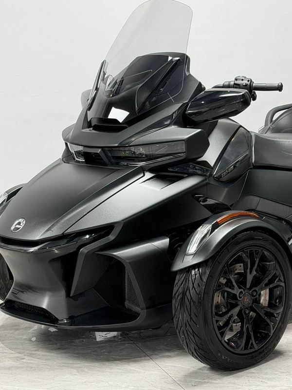 二手庞巴迪Spyder RT