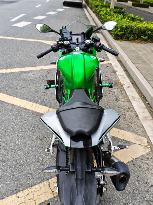 二手贝纳利龙卷风 Tornado 252R