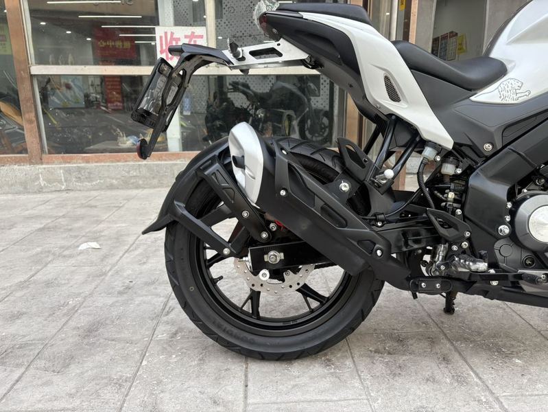 二手贝纳利小迅龙 BN150S