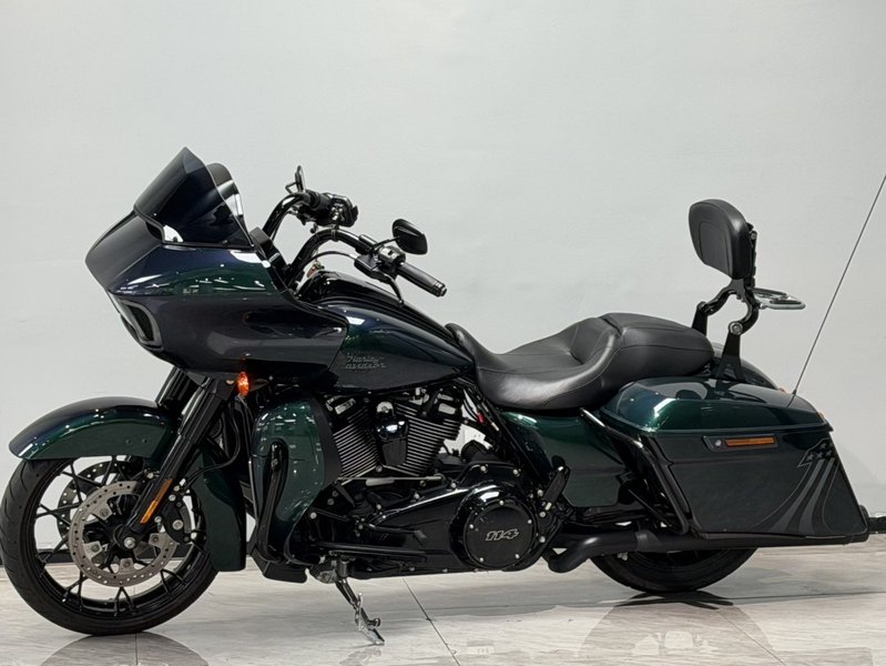 二手哈雷戴维森公路滑翔 Road Glide