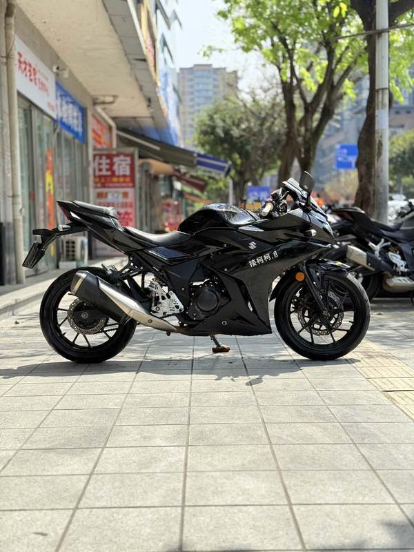 二手豪爵铃木GSX250R