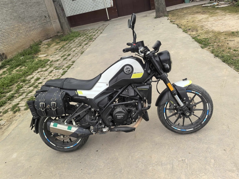 二手贝纳利幼狮 Leoncino 250