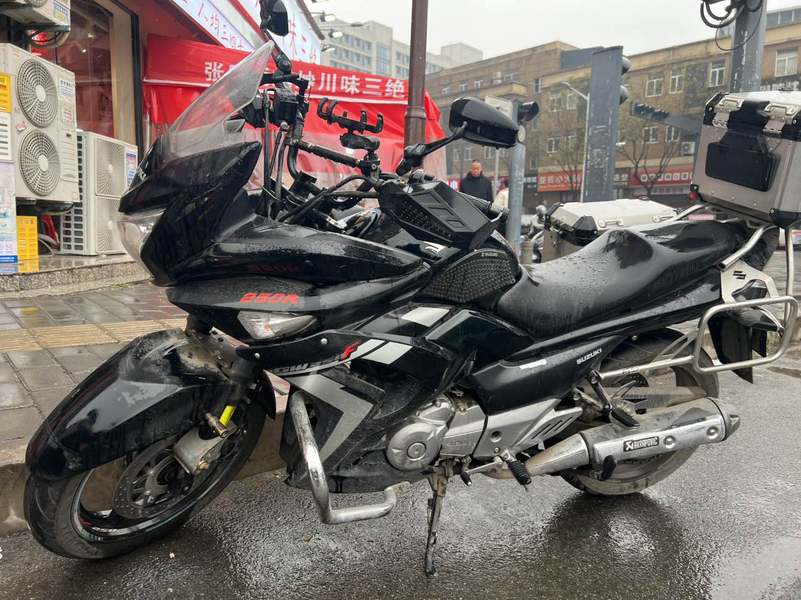 二手豪爵铃木骊驰 GW 250F