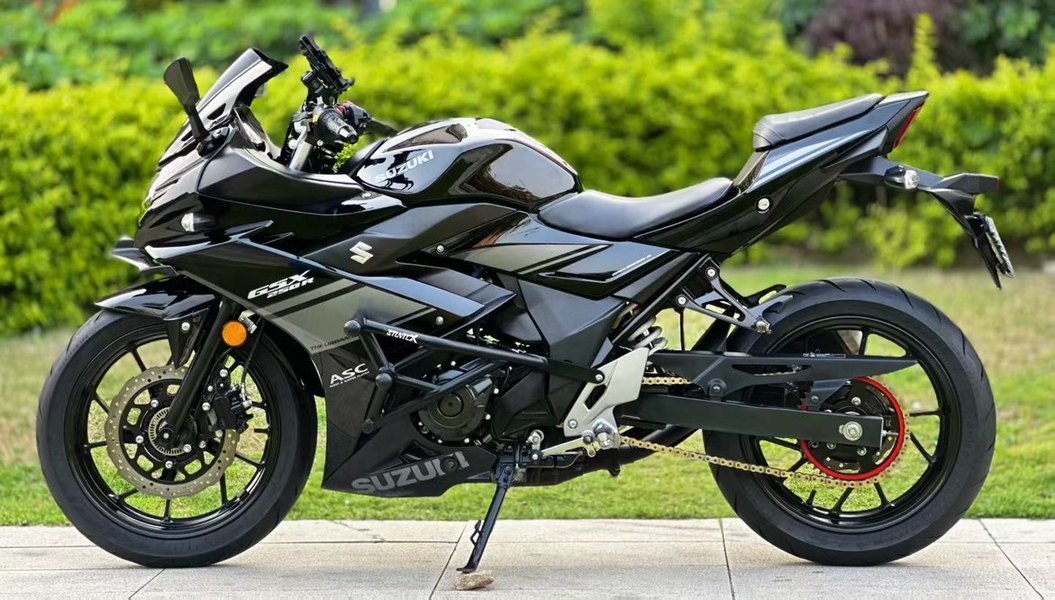 二手豪爵铃木GSX250R